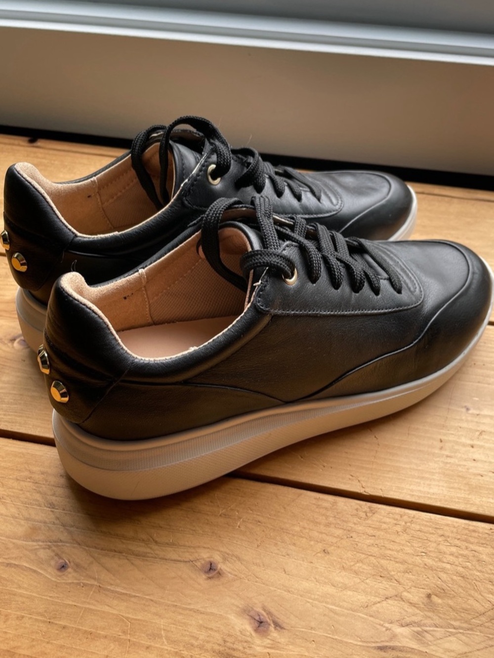 NWOT Geox Black Leather Sneakers